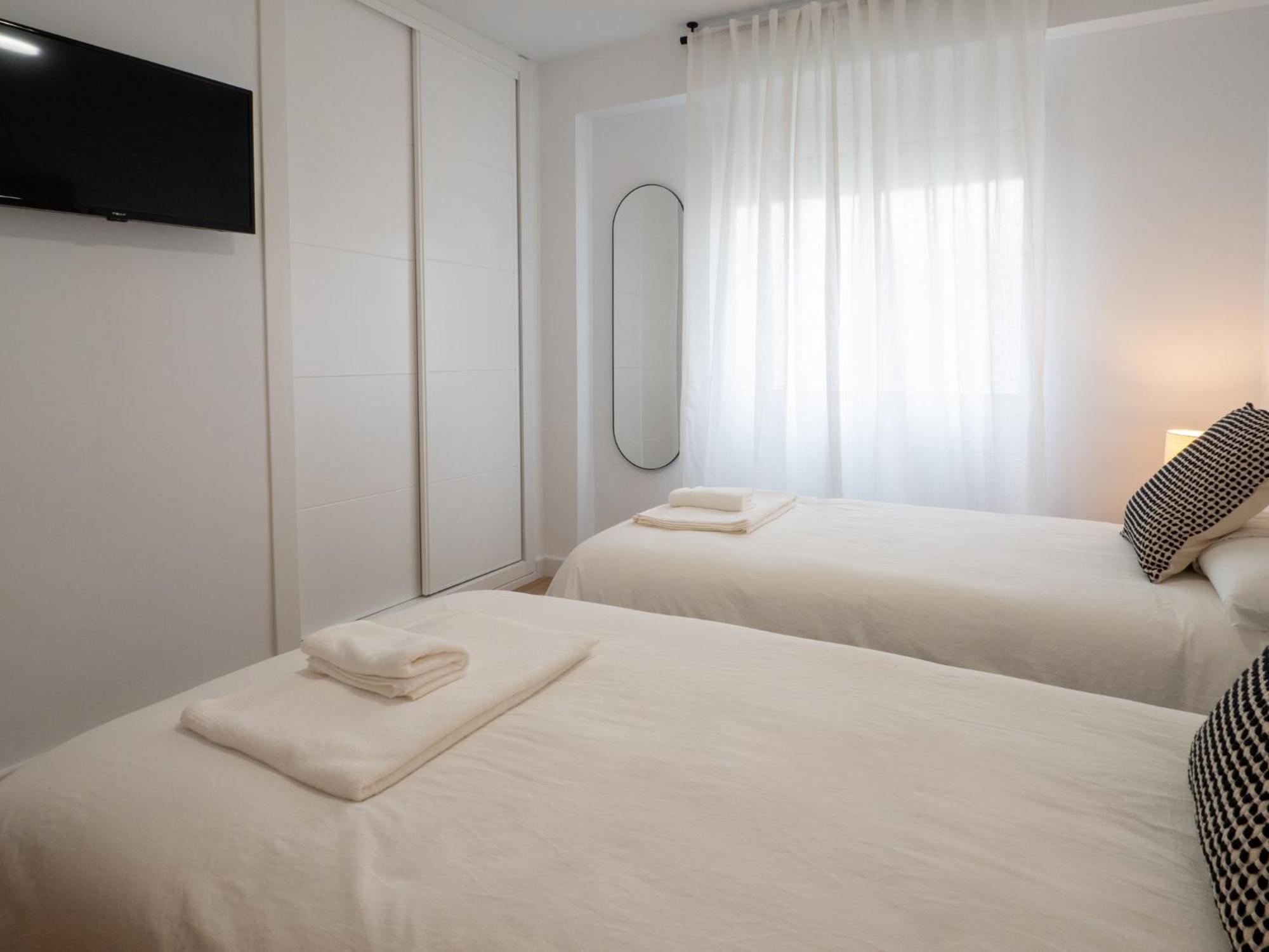 Bhost - Hinojo Apartment กอร์โดบา ภายนอก รูปภาพ